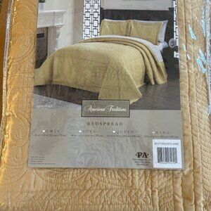 American Traditions Bedspread King